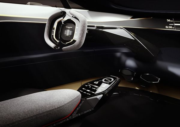 Aston_Martin-Lagonda_Vision_Concept-2018 (2)