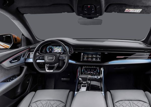 Audi-Q8-2019