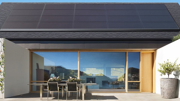 تسلا پنل های خورشیدی جدید خود را با ظاهری چشم نوازتر معرفی کرد
