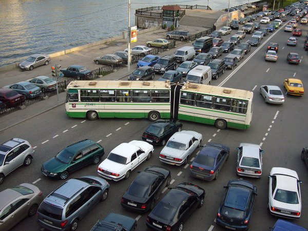 https://digiato.com/wp-content/uploads/2017/07/Moscow_traffic_congestion.jpg