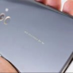 تصویری از صفحه قفل Mi MIX 2 که خبر از قابلیت تشخیص چهره سه بعدی می دهد