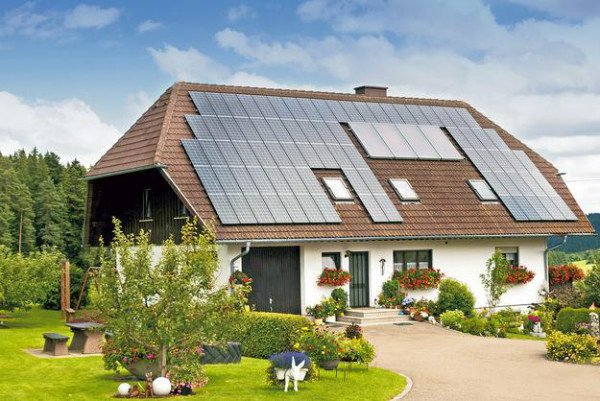 ایالت کالیفرنیا پنل های خورشیدی خانه های جدید