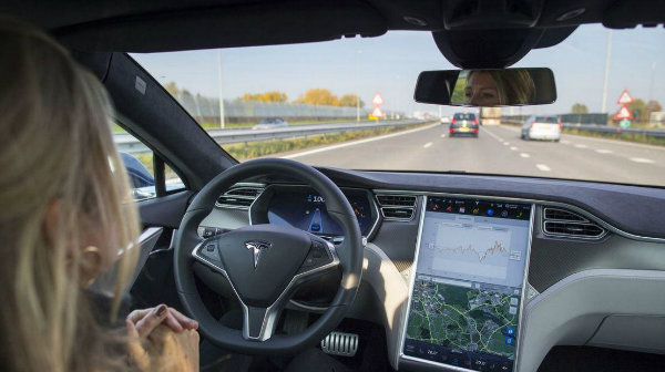 Tesla's Autopilot to get 'full self-driving feature'