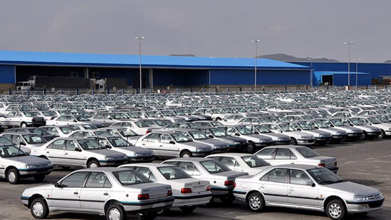 پیش بینی روند کاهشی قیمت خودروها در بازار