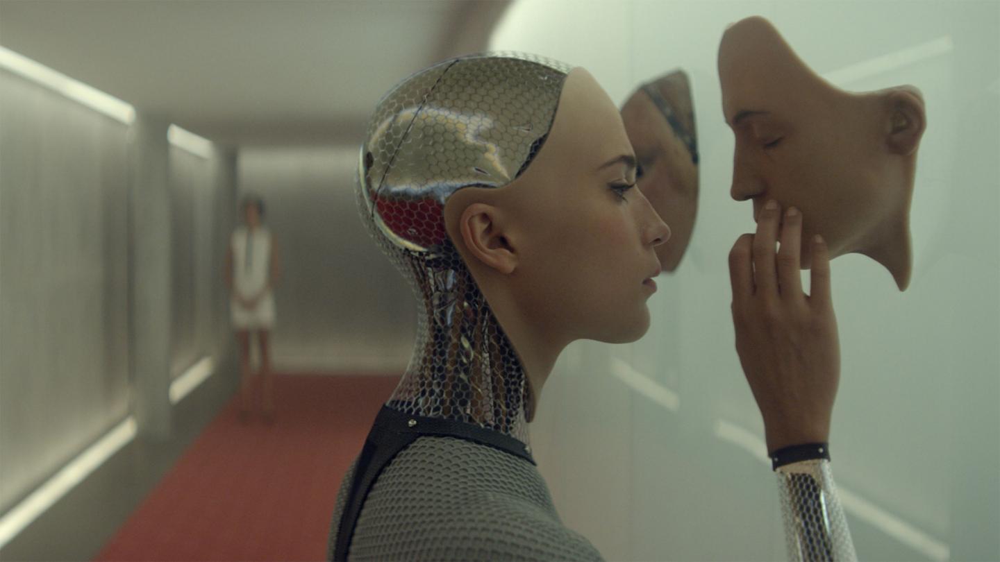 بررسی فیلم ex machina