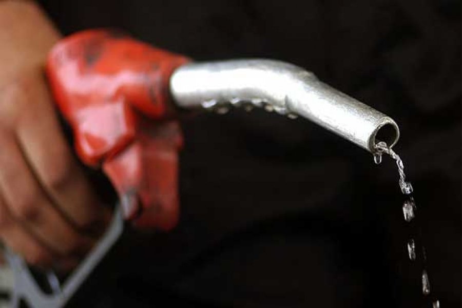 رشد ۱۸٫۵ درصدی مصرف بنزین با کنترل همه‌گیری کرونا