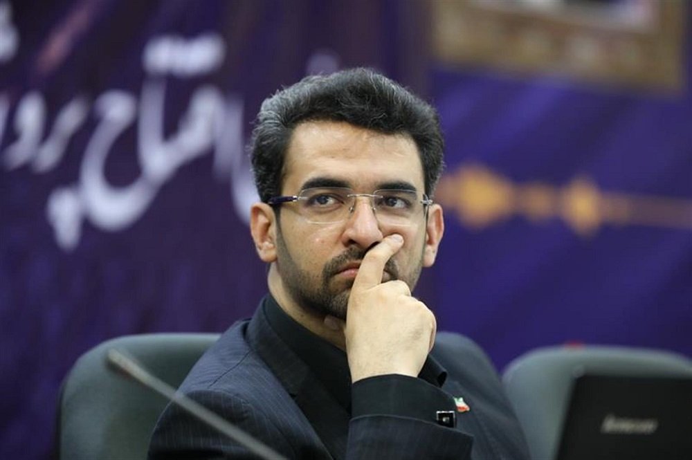 دفاع جهرمی در برابر چرایی فیلتر نکردن اینستاگرام: دستور، وجاهت قانونی نداشت
