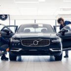 ولوو با سرویس Valet مشتریان خود را از مراجعه به تعمیرگاه بی نیاز میکند