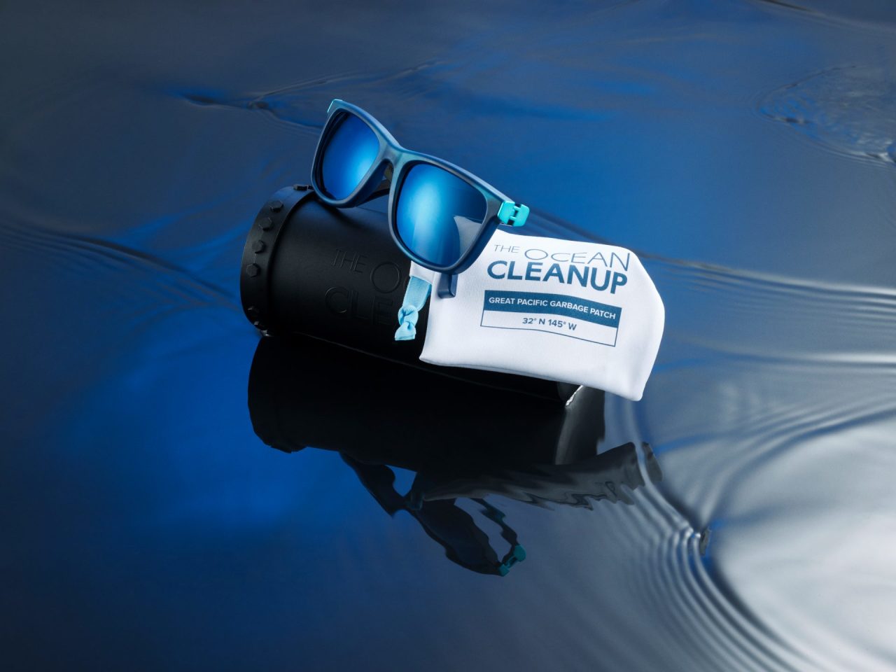 پروژه «پاکسازی اقیانوس‌» از عینک آفتابی ساخته شده از زباله پلاستیکی رونمایی کرد