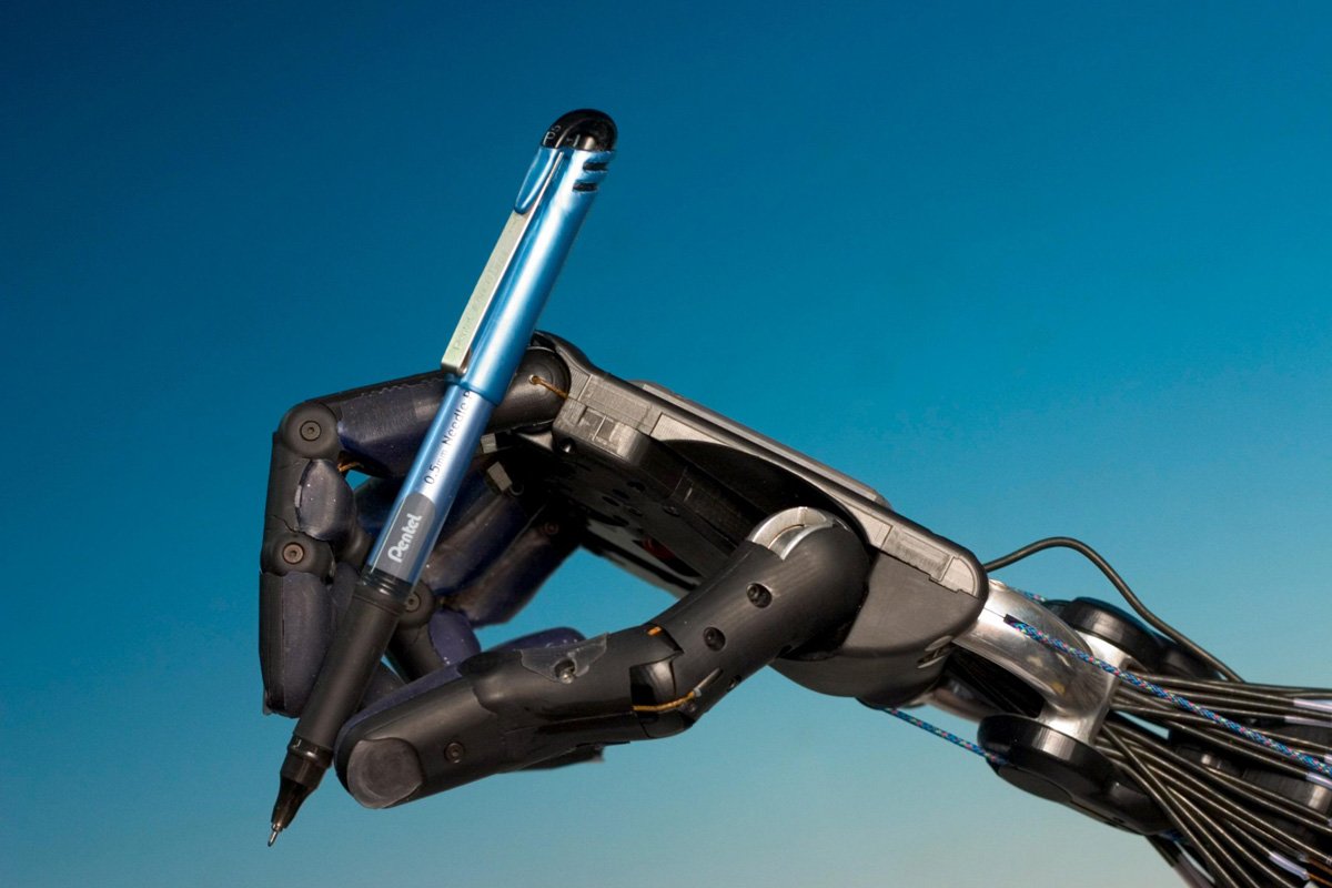 دست‌های رباتیک با این الگوریتم جدید شبیه دست انسان عمل می‌کنند [تماشا کنید]