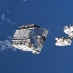 ایستگاه فضایی بین المللی بزرگترین زباله خود با ۳ تن وزن را رها کرد