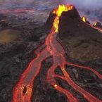 ویدیوی فوق‌العاده فوران آتشفشان ایسلند از فاصله بسیار نزدیک