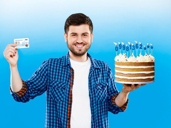 شماره‌های ویژه تاریخ تولد سیم کارت هوشمند شاتل موبایل عرضه شد