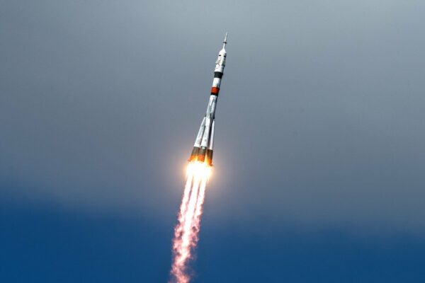 راکت سایوز روسیه ۳۶ ماهواره اینترنتی وان وب را روانه مدار زمین کرد