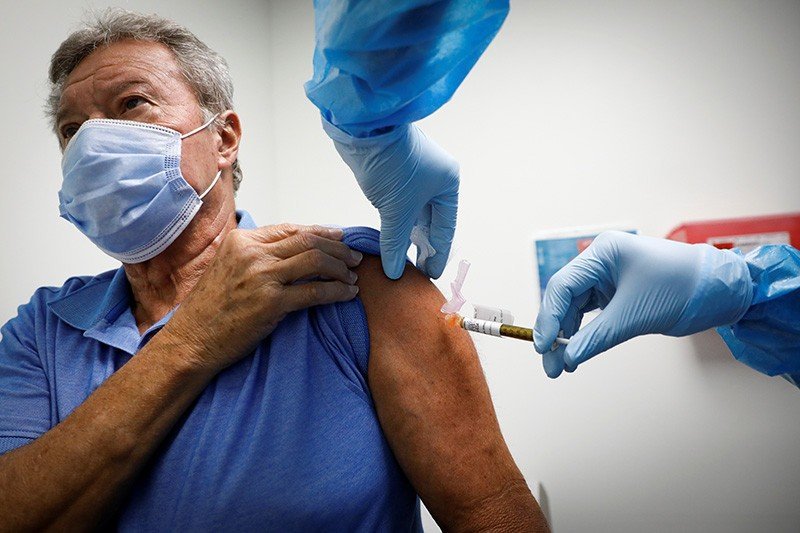 مراکز ثبت نام واکسیناسیون در تهران برای افراد بالای ۶۰ سال اعلام شد [آپدیت: وزارت بهداشت ثبت نام را تکذیب کرد]