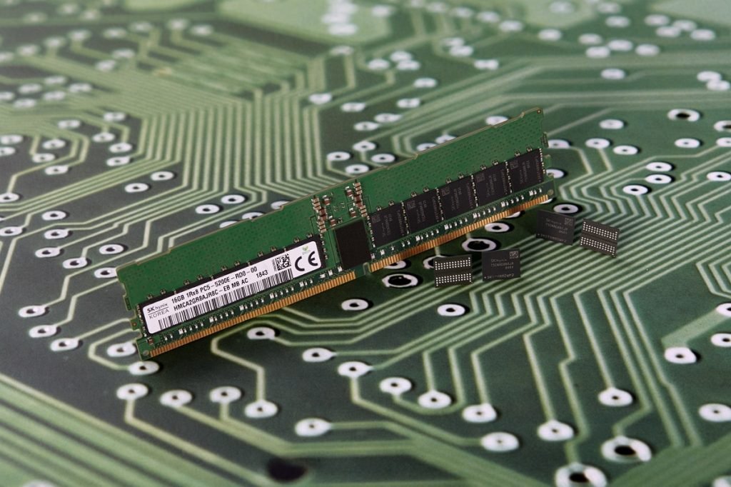 سامسونگ، اس‌کی هاینیکس و مایکرون به افزایش قیمت حافظه‌های DRAM متهم شدند