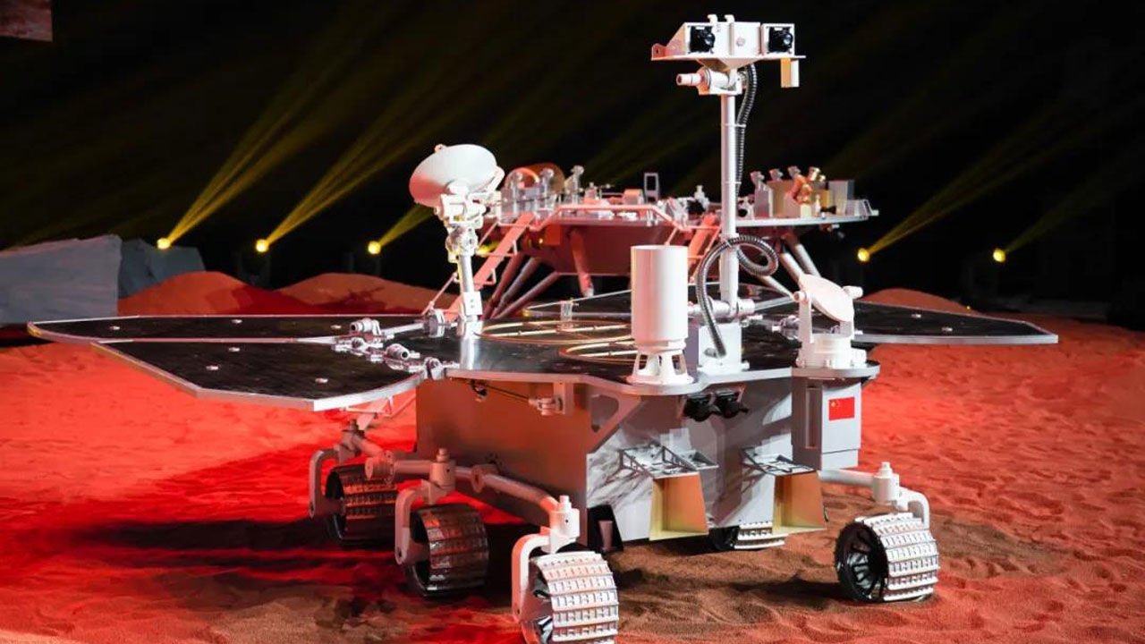 مریخ نورد چین اولین عکس‌های گرفته شده از سیاره سرخ را ارسال کرد