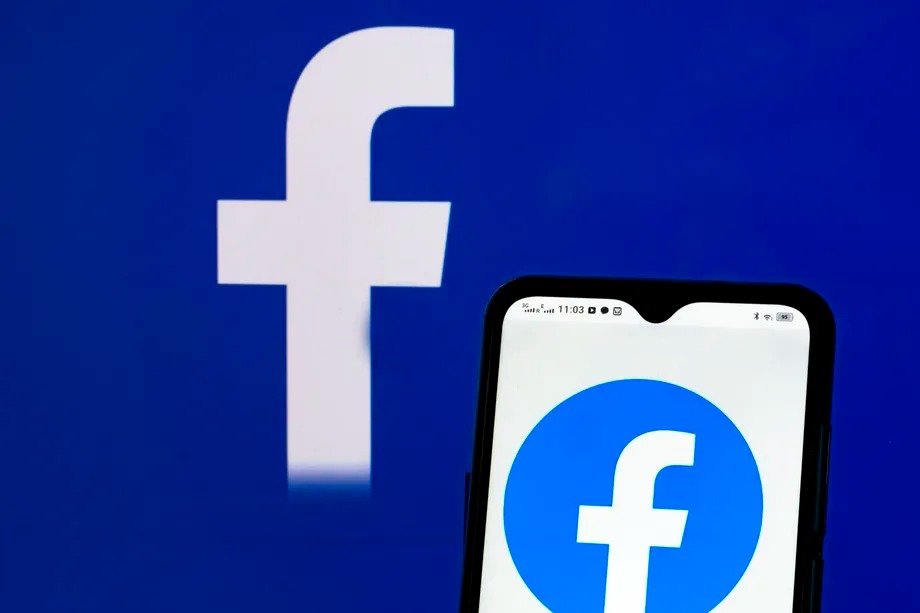 فیسبوک به حساب‌های خاص اجازه دور زدن قوانین را می‌دهد