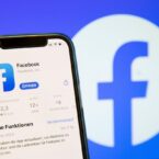 فیسبوک برای حذف اطلاعات گمراه کننده، معادل ۳۶۶ سال زمان گذاشته است
