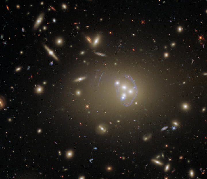 تلسکوپ فضایی هابل یکبار دیگر به ما در درک ماده تاریک کمک می‌کند