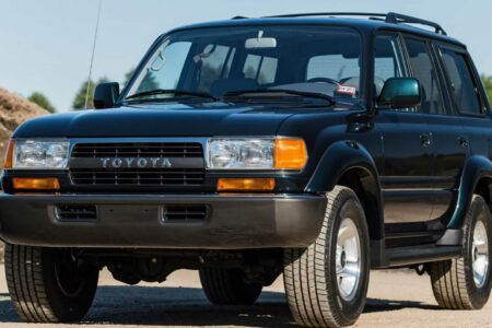 رکورد قیمت تویوتا لندکروزر ۱۹۹۴ شکسته‌ شد؛ جهش عظیم ارزش خودروهای کلاسیک در جهان