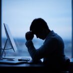 مدیریت ضعیف میتواند خطر افسردگی را در بین کارکنان ۳۰۰ درصد افزایش دهد