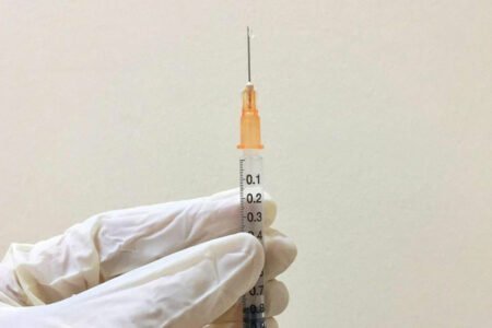 واکسن جدید مدرنا می‌تواند راه را برای تولید واکسن مشترک کرونا و آنفلوانزا باز کند