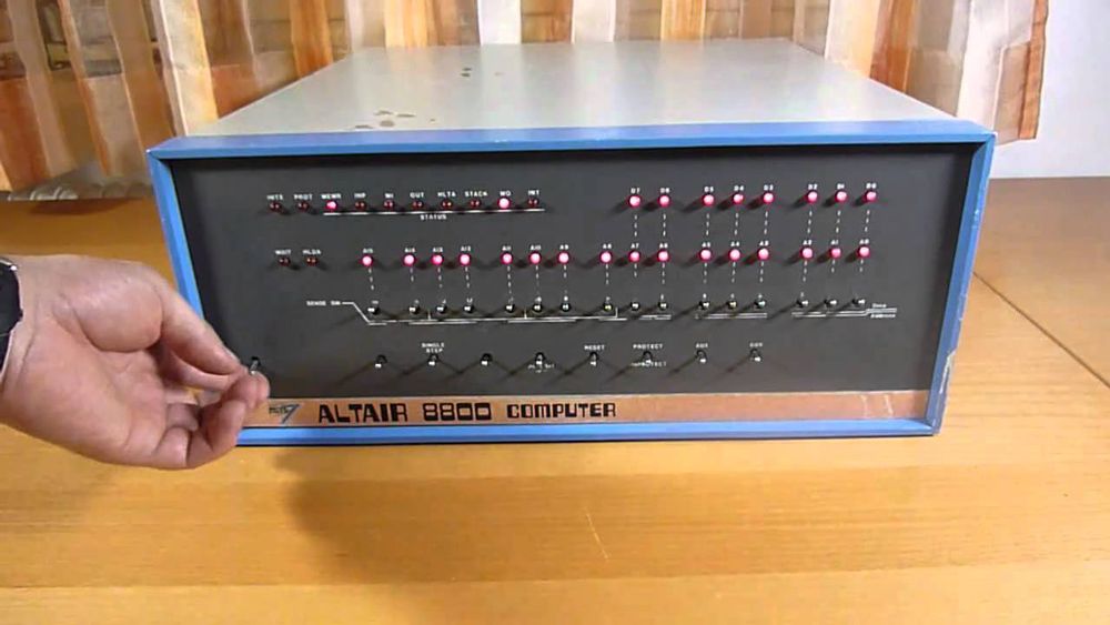 آلتیر ۸۸۰۰ (MITS Altair 8800)