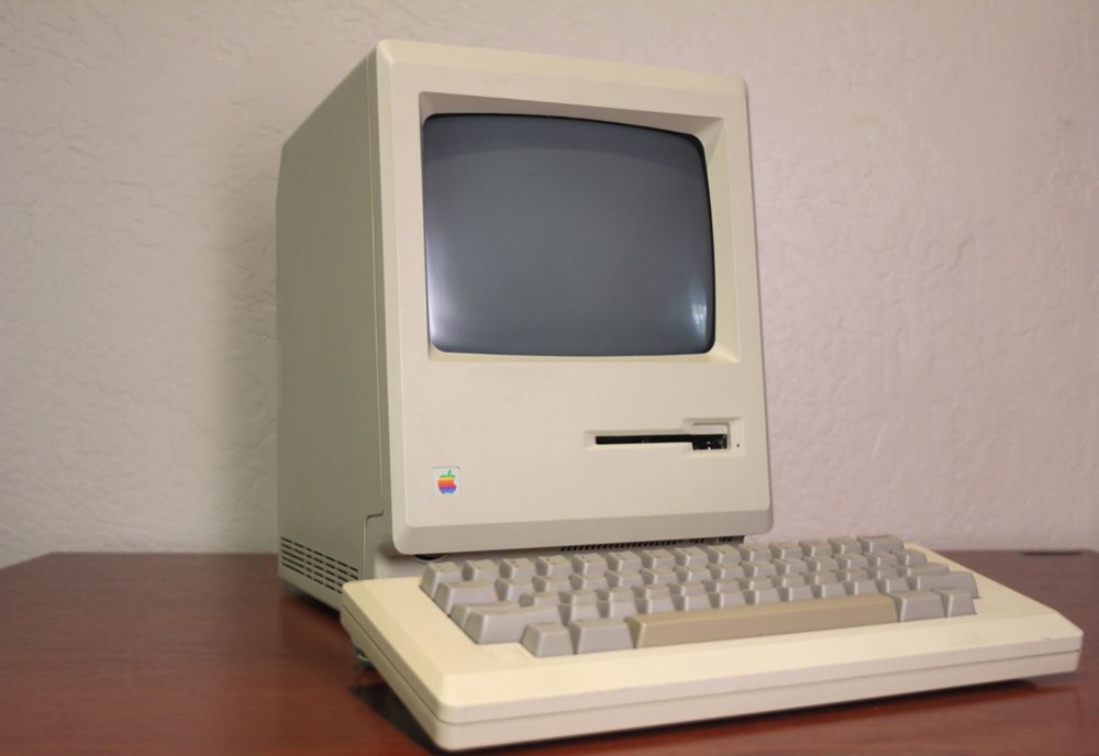 ۲. مکیناش (Macintosh 128K)