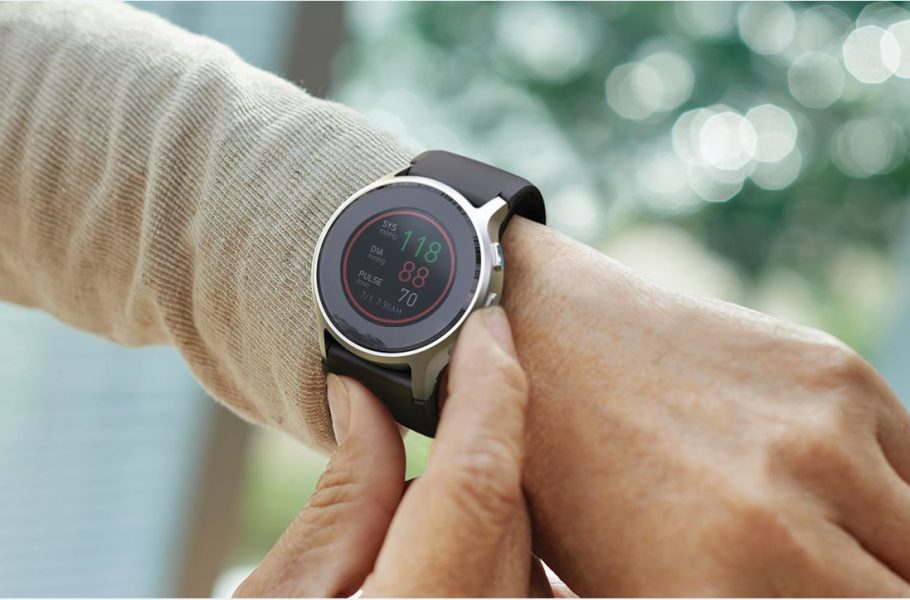 ساعت هوشمند با قابلیت اندازه گیری فشار خون