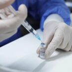 CDC آمریکا: افراد دارای نقص ایمنی میتوانند دوز چهارم واکسن کرونا را دریافت کنند