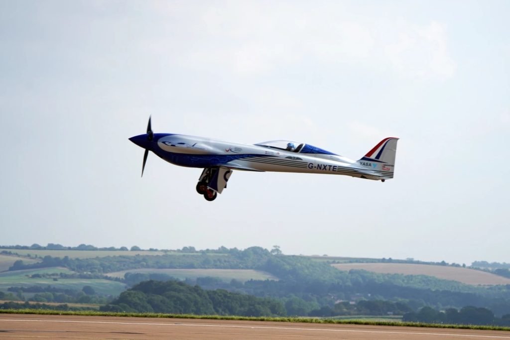 هواپیمای برقی رولزرویس رکورد بالاترین سرعت وسایل نقلیه الکتریکی را شکست