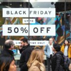 تحقیقی در بریتانیا: ۹۰ درصد کالاها قبل از جمعه سیاه با همان قیمت یا ارزان‌تر عرضه می‌شوند