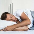 خوابیدن بین ساعت ۱۰ تا ۱۱ شب خطر ابتلا به بیماریهای قلبی را کاهش میدهد