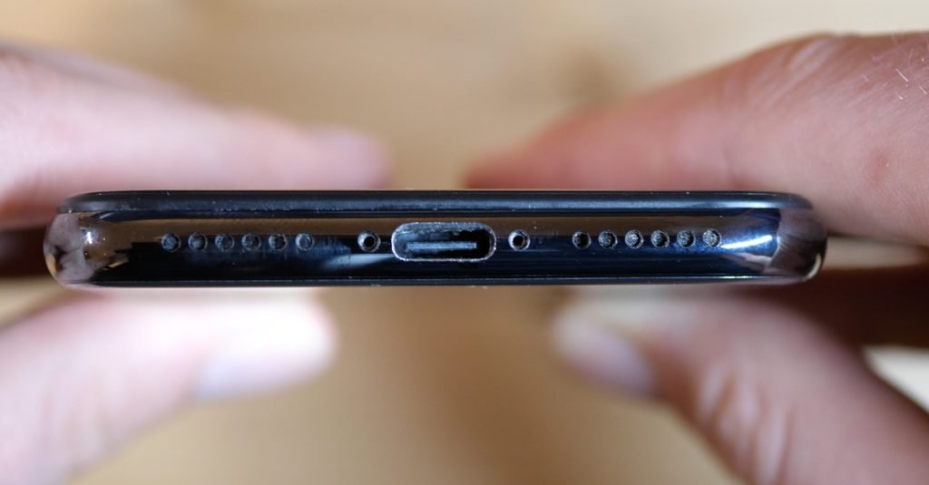 مزایده اولین آیفون جهان با پورت USB-C در eBay: پیشنهاد ۱۰۰ هزار دلاری خریداران