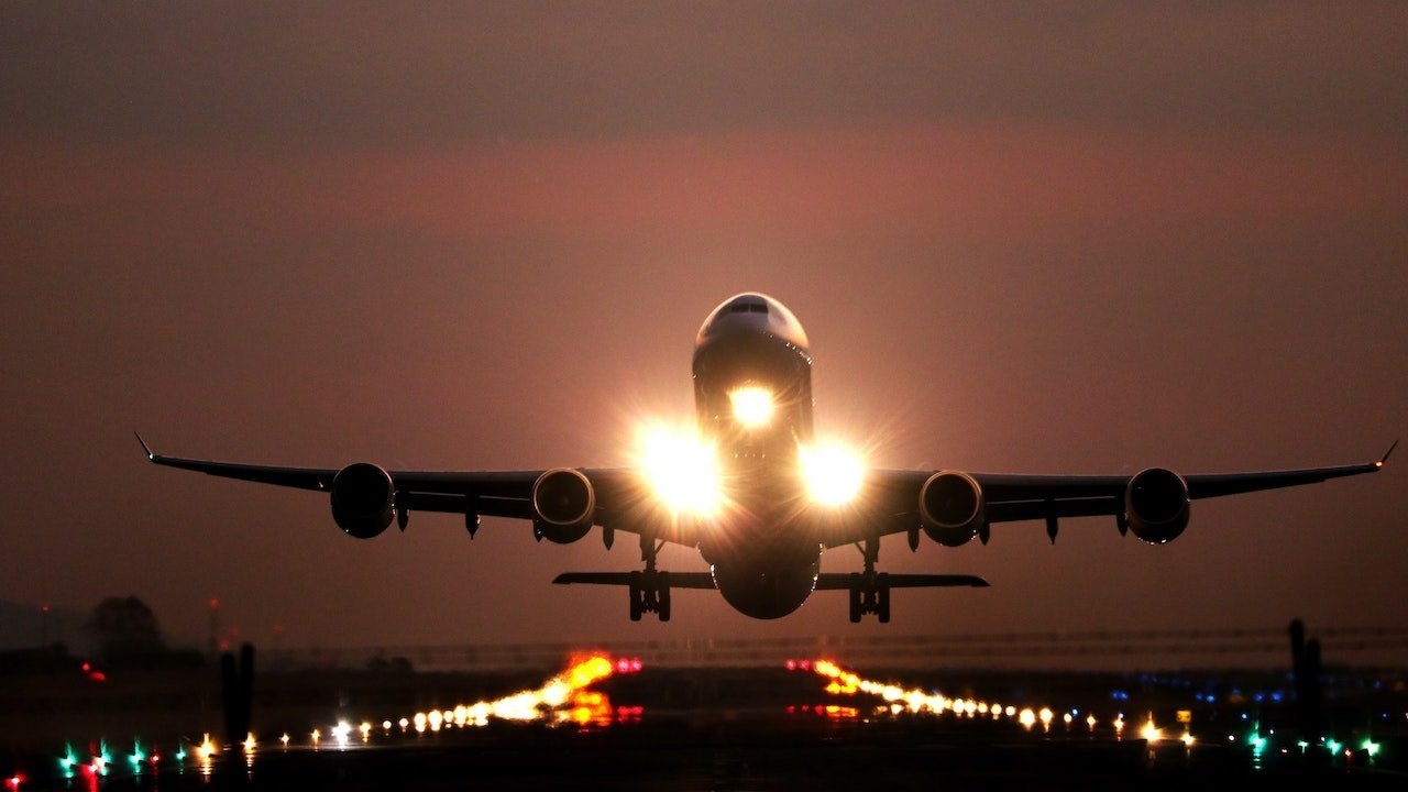 نگرانی از تداخل فرکانسی با 5G می‌تواند فرود هواپیماها را دچار مشکل کند