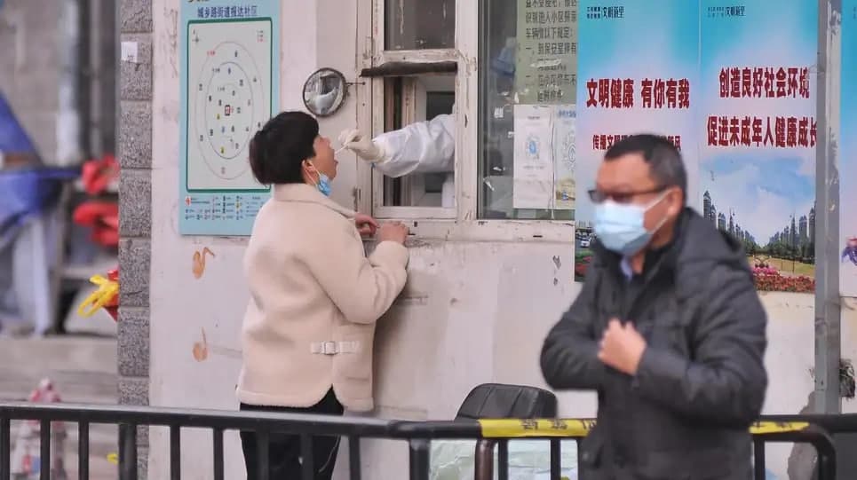 پاداش ۱۵۰۰ دلاری چین به شهروندانی که ابتلا به ویروس کرونا را اعلام کنند