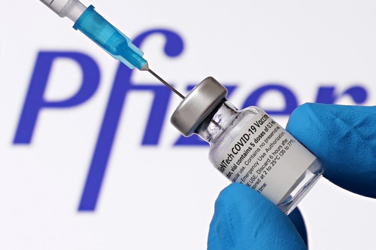 مدیرعامل فایزر: واکسن کرونا امیکرون در ماه مارس آماده خواهد شد