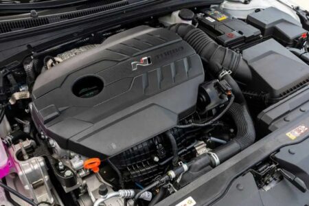 هیوندای شایعه توقف توسعه موتورهای احتراقی را رد کرد؛ ادامه تولید بنزینی ها تا 2035