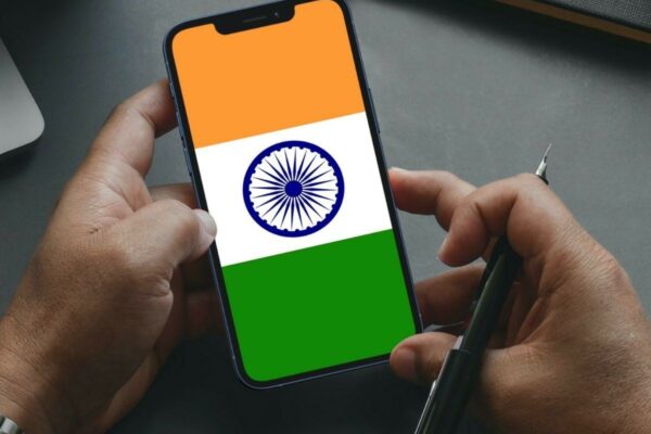 هند می‌خواهد برای رقابت با اندروید و iOS، سیستم عامل موبایل بومی بسازد