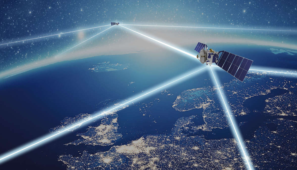 دو ماهواره نظامی با موفقیت از طریق لیزر با هم ارتباط برقرار کردند