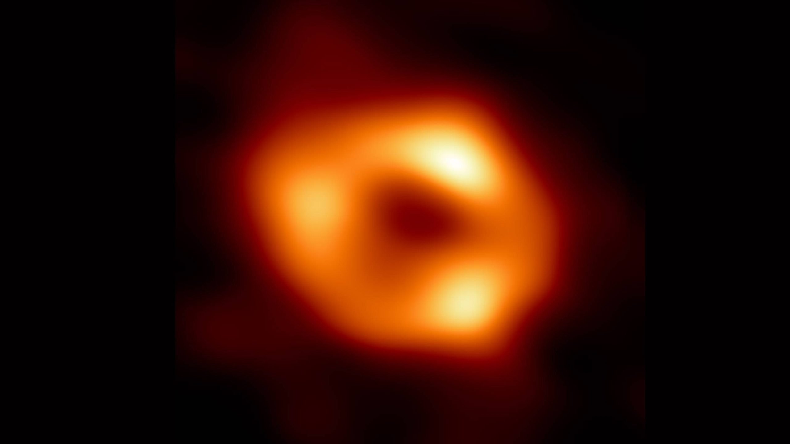 تصویری که دانشمندان را به ماه برد! نگاهی دقیق‌تر به سیاهچاله غول‌پیکر راه شیری