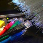 معاون تجاری شرکت مخابرات: تعرفه اینترنت فیبر نوری و ADSL بایستی یکسان باشد