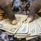 کمک مالی بیقید و شرط به افراد نیازمند وضعیت سلامتی آنها بهبود میدهد