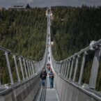 طولانی ترین پل عابر پیاده جهان در جمهوری چک افتتاح شد [تماشا کنید]