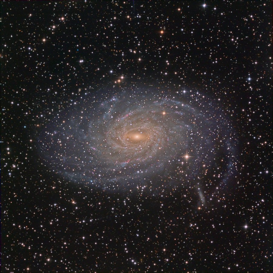 کهکشان مارپیچی NGC 6744