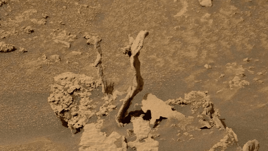 صخره‌های میخی مریخ
