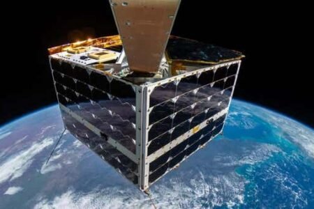 اولین سلفی 4K تمام ماهواره‌ای با نمایی نفس‌گیر از زمین [تماشا کنید]