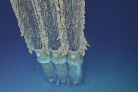 کشف عمیق‌ترین کشتی غرق شده جهان در عمق نزدیک به 7000 متری [تماشا کنید]