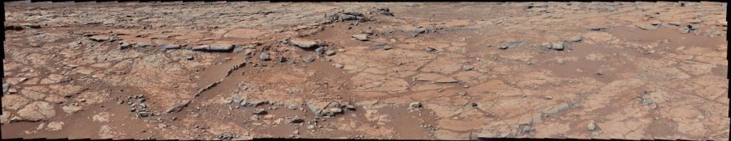 تصویر پانورامای کنجکاوی از خلیج یلونایف در مریخ